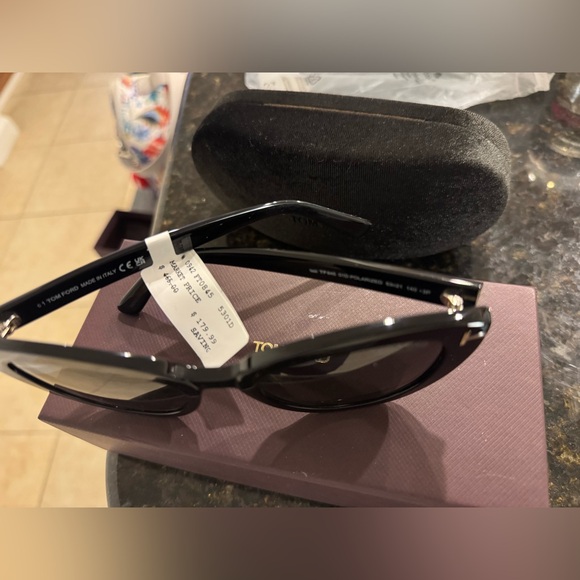 Tom Ford sunglasses - Picture 3 of 3